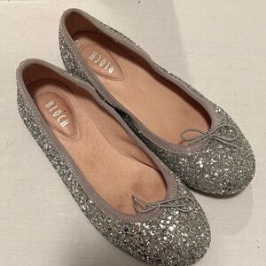 Bloch Glittery Girls Silver Flats size 33